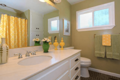 14-Hall-Bath